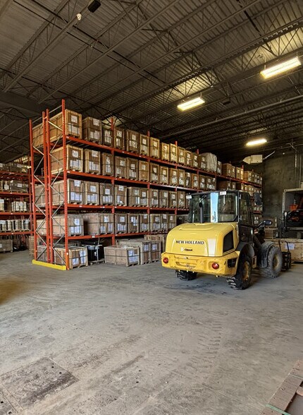 More Photos Of 3307 74th Ave, Leduc Warehouse For Lease