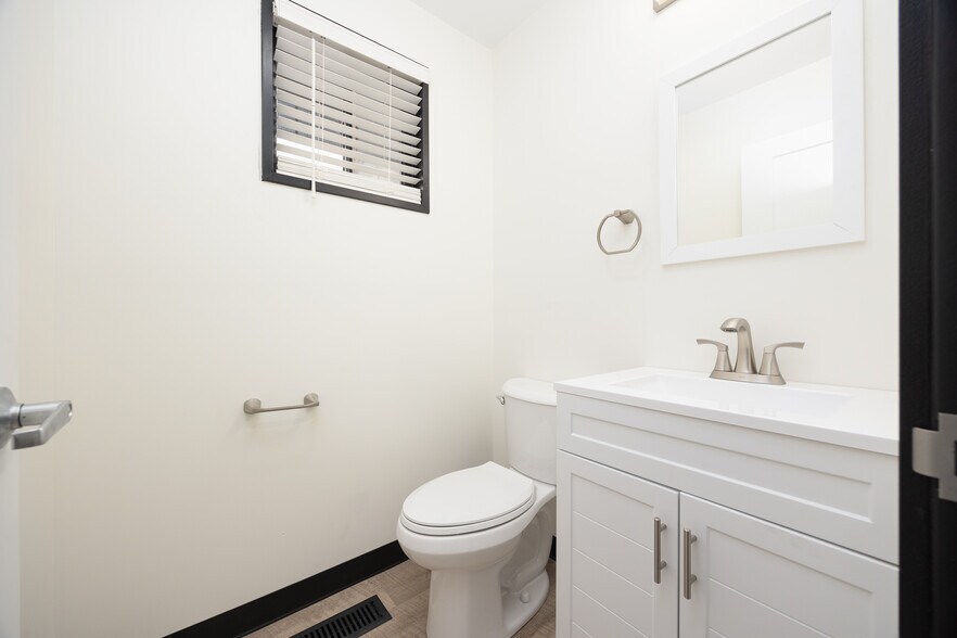 More Photos Of 1091 Stimmel Rd, Columbus Manufacturing For Lease