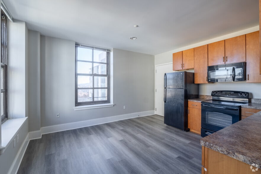 More Photos Of 301 Market St, Harrisburg Apartments For Sale