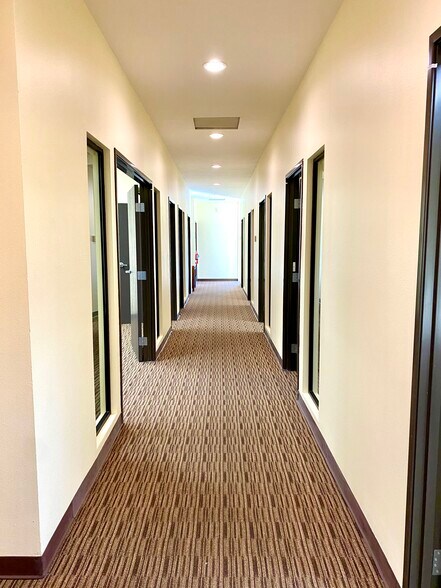 More Photos Of 1926 Kellogg Ave, Carlsbad Research And Development For Lease