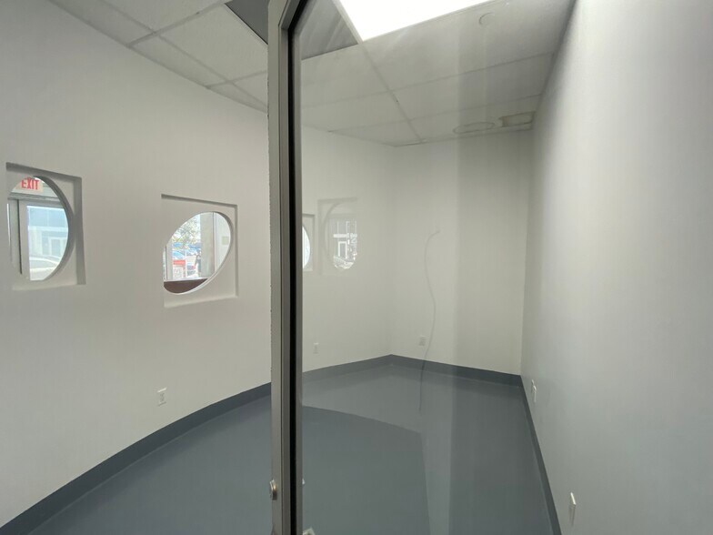 More Photos Of 1243 S Olive St, Los Angeles Apartments For Lease