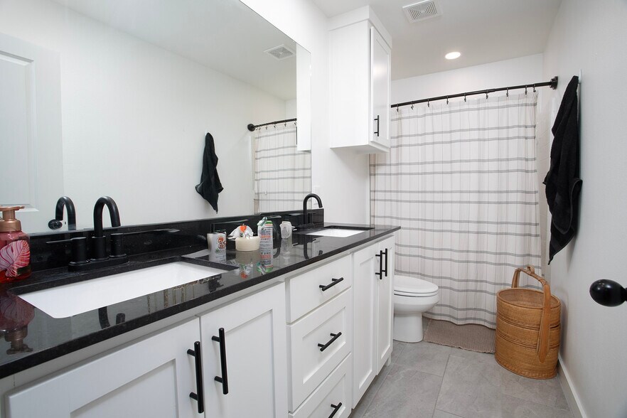 More Photos Of 18747 FM 2493, Flint Apartments For Sale