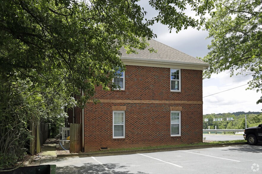 More Photos Of 1970 Roswell Rd, Marietta Office For Lease