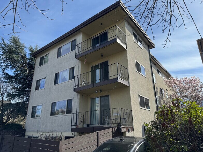 Primary Photo Of 2401 NW 63rd St, Seattle Apartments For Sale