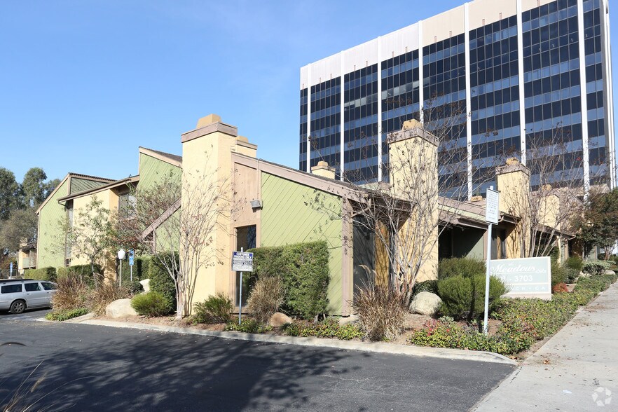 More Photos Of 3701 Long Beach Blvd, Long Beach Office For Lease