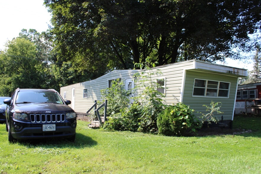 More Photos Of 47 S Genesee St, Fillmore Manufactured Housing Mobile Home Park For Sale
