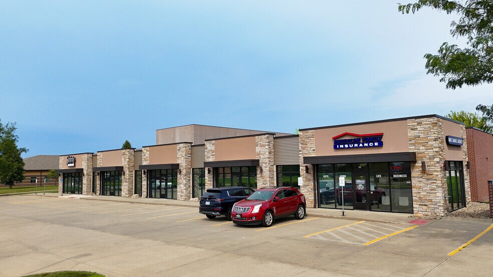More Photos Of 55-95 Dartmoor Dr, Waukee General Retail For Lease