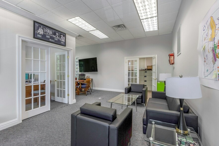 More Photos Of 161 Mckinley St, Closter Office For Sale