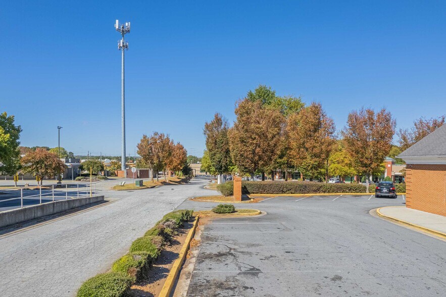 More Photos Of 535 Maxham Rd, Austell Storefront Retail Office For Sale