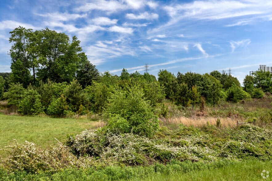 More Photos Of 11080 Eastfield Rd, Huntersville Land For Sale