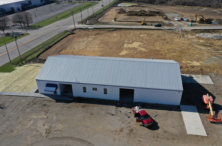 More Photos Of 9361 Seward Rd, Fairfield Warehouse For Lease