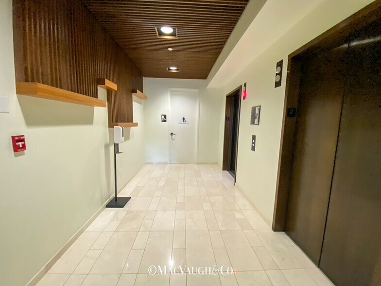 More Photos Of 140-146 S Lake Ave, Pasadena Office For Lease