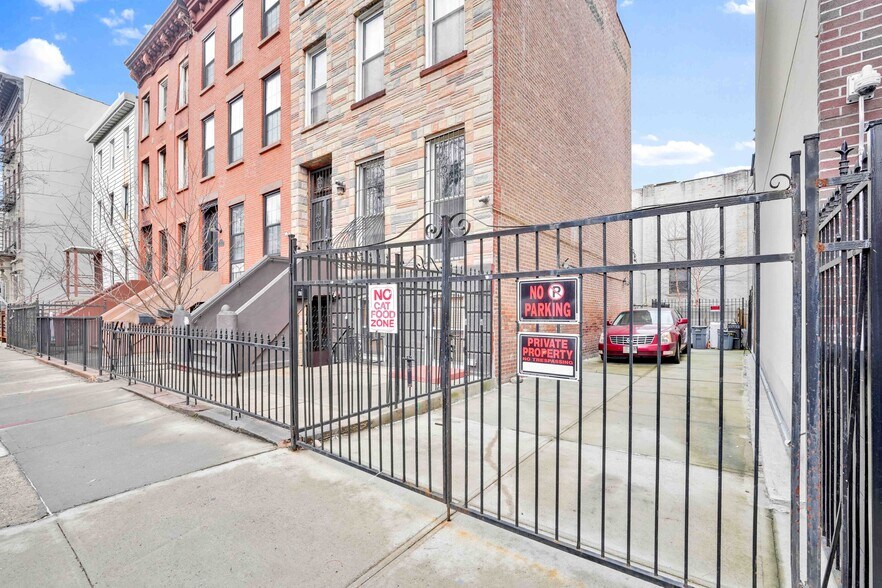 More Photos Of 63 Irving Pl, Brooklyn Land For Sale
