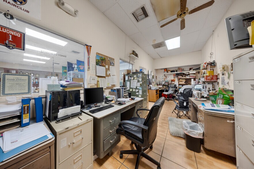 More Photos Of 9465 SW 56th St, Miami Freestanding For Sale