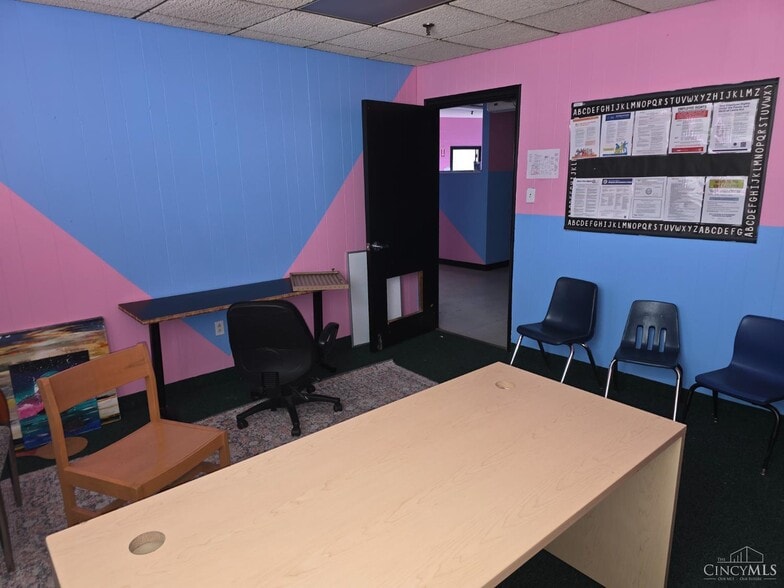 More Photos Of 2612 Gilbert Ave, Cincinnati Light Manufacturing For Sale