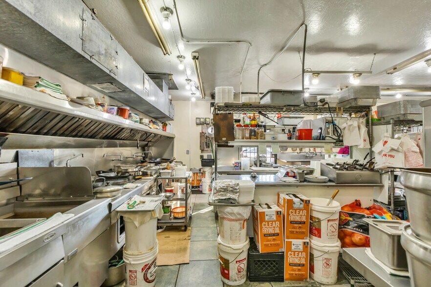 More Photos Of 7223 55th St, Sacramento Restaurant For Sale
