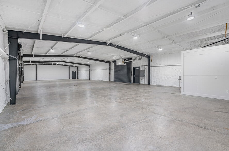 More Photos Of 10342 Old Redwood Hwy, Windsor Warehouse For Sale