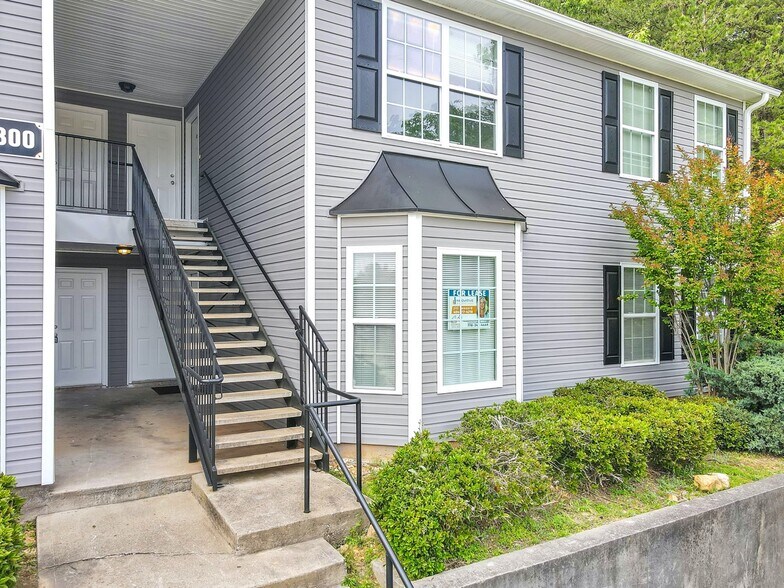 Primary Photo Of 300 Stonehaven Cir, Cartersville Apartments For Sale