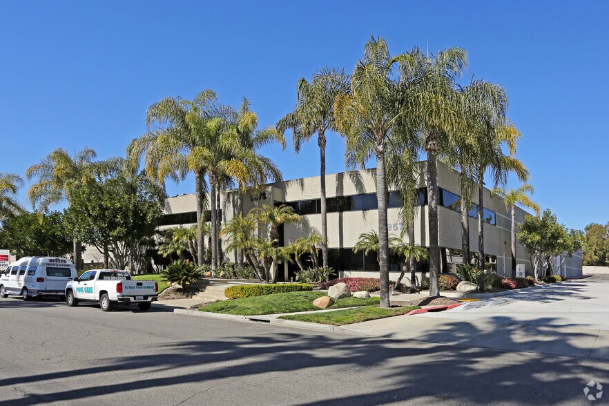 Primary Photo Of 2575 Pioneer Ave, Vista Warehouse For Lease