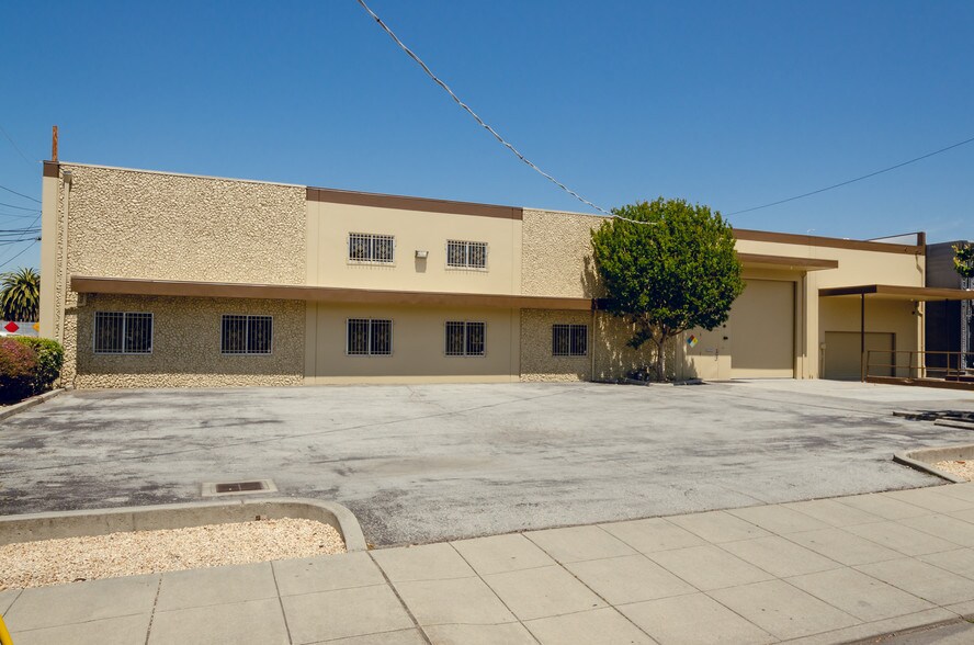 More Photos Of 901 Shasta St, Redwood City Warehouse For Lease