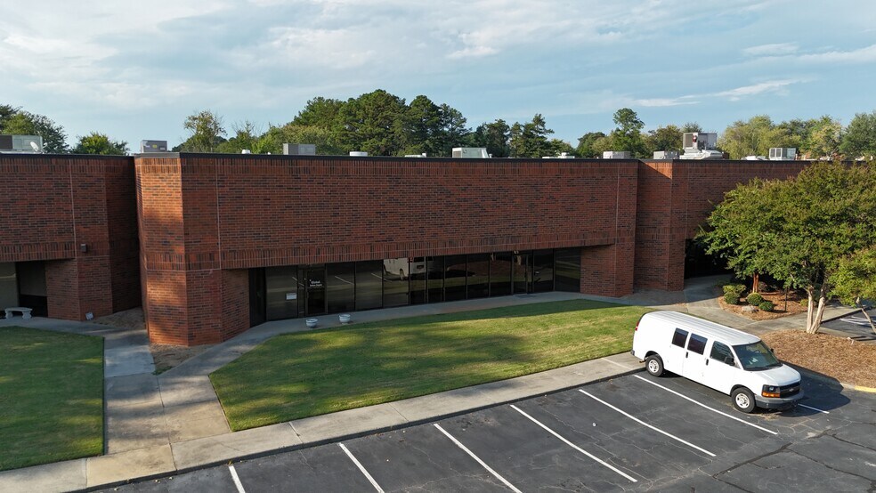 More Photos Of 1650 International Ct, Norcross Unknown For Lease