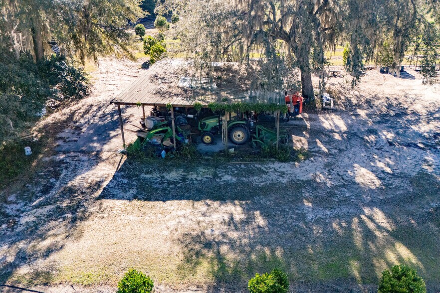 More Photos Of 16385 NW 112th Ct, Reddick Specialty For Sale