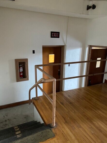 More Photos Of 719 S Fayette St, Washington Court House Flex For Sale