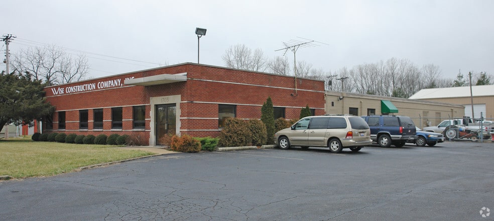 Primary Photo Of 1705 Guenther Rd, Dayton Light Manufacturing For Sale