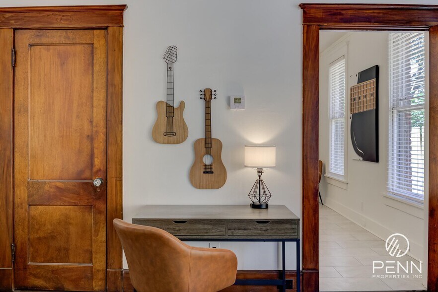 More Photos Of 2033 Young Ave, Memphis Multifamily For Sale