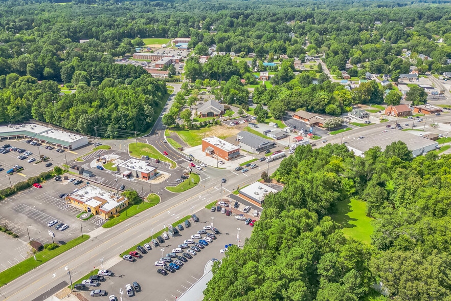 More Photos Of 225 S Madison Blvd, Roxboro Storefront Retail Office For Sale