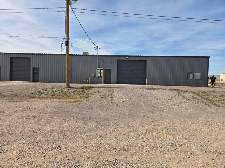 More Photos Of 1470 E Gardena Rd, Fort Mohave Flex For Lease