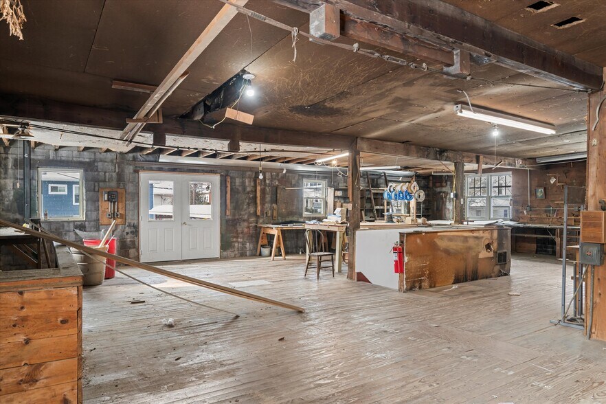 More Photos Of 309 Main St, Emlenton General Retail For Sale