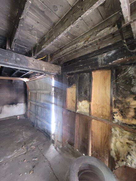 More Photos Of 1823 W 8th St, Muncie Multifamily For Sale