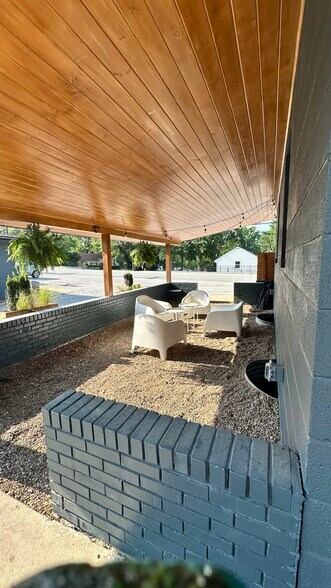 More Photos Of 2108 W 75th St, Prairie Village Medical For Lease