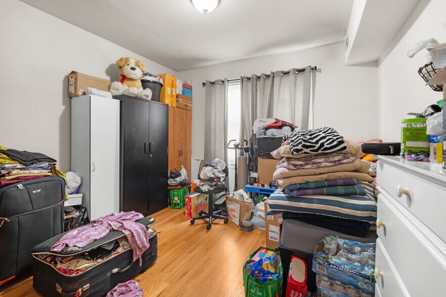 More Photos Of 6431-6433 N California Ave, Chicago Apartments For Sale