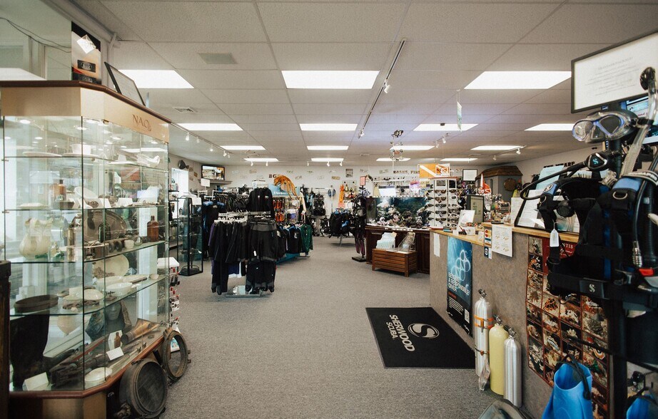 More Photos Of 2501 Penn Ave, West Lawn Storefront Retail Office For Sale