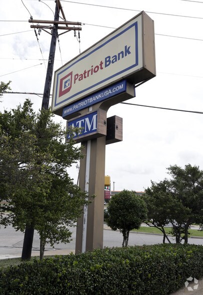 More Photos Of 1438 Oates Dr, Mesquite Bank For Sale