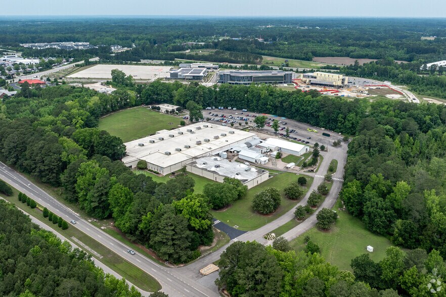 More Photos Of 951 Wendell Blvd, Wendell Manufacturing For Sale