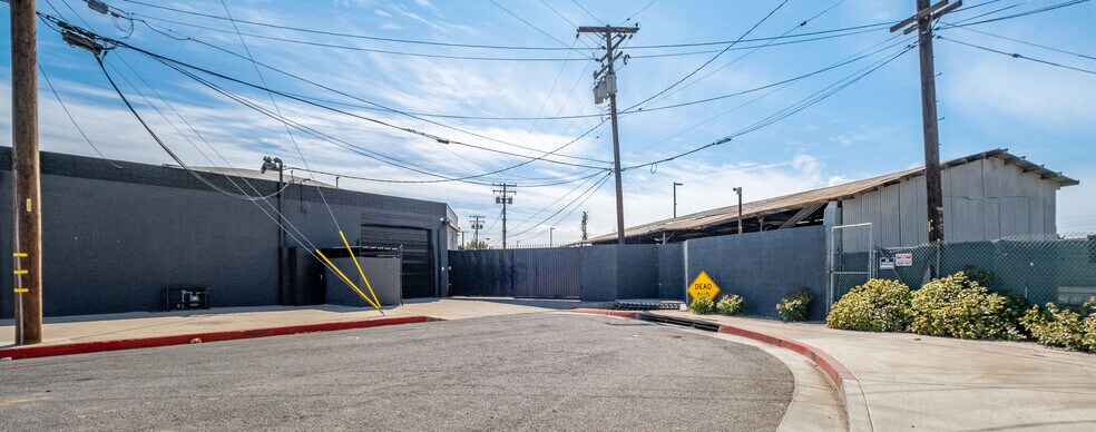 More Photos Of 8100 Electric Ave, Stanton Warehouse For Sale