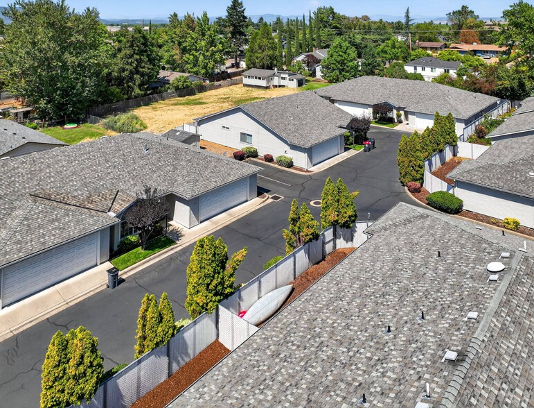 More Photos Of 1221 Skeeters Ln, Medford Apartments For Sale