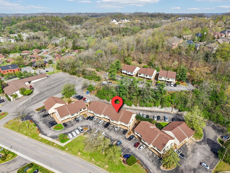 More Photos Of 165 Belle Forest Cir, Nashville Office For Sale