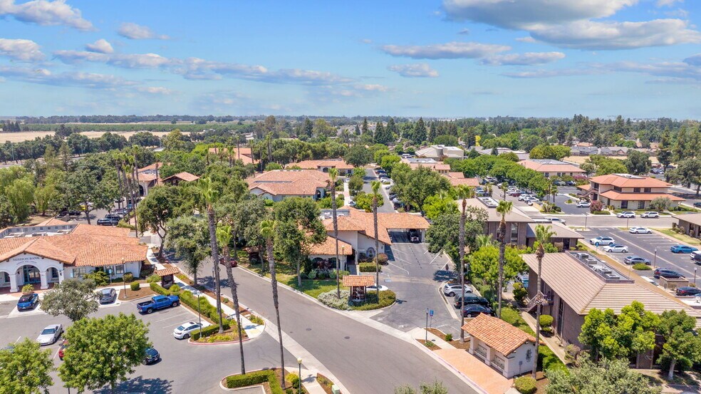 More Photos Of 5412 Avenida De Los Robles, Visalia Office For Lease