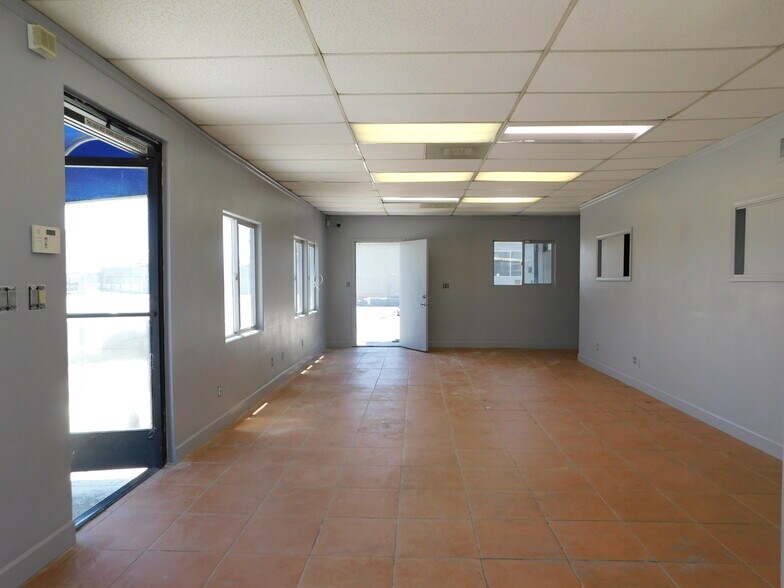 More Photos Of 7910-7916 Garvey Ave, Rosemead Auto Dealership For Lease