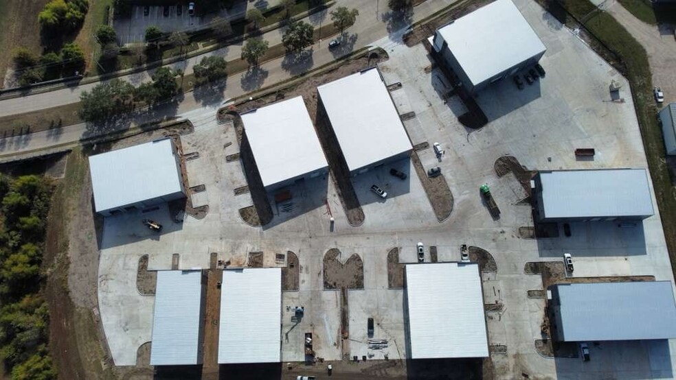 More Photos Of 13600 S Gessner Rd, Missouri City Warehouse For Sale