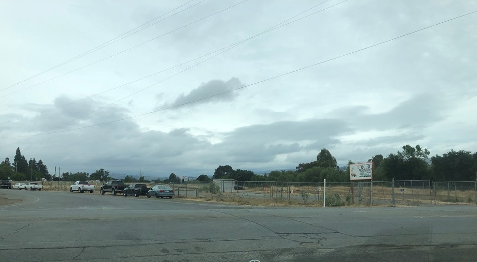 More Photos Of 905 E San Martin Ave, San Martin Land For Sale