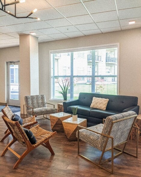 More Photos Of 240 State St, Schenectady Apartments For Lease