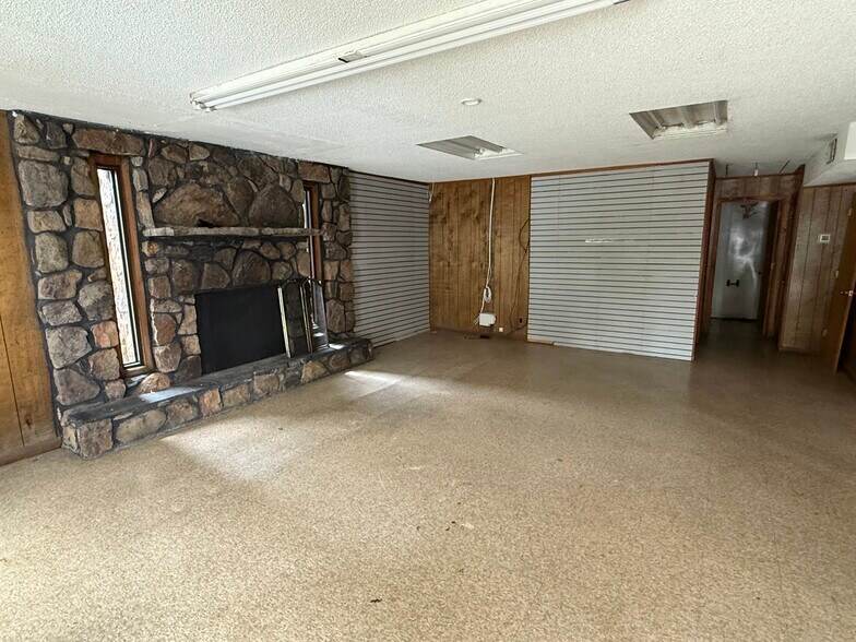 More Photos Of 324 S Duke St, LaFayette Office Residential For Sale