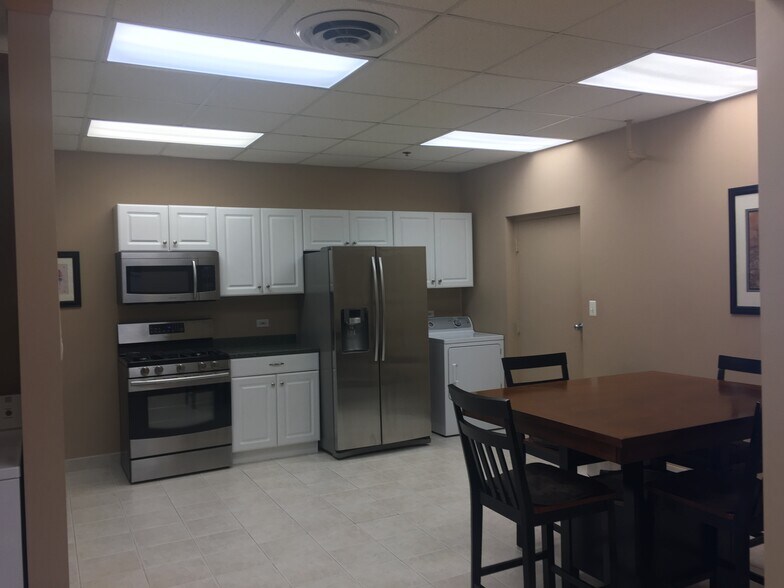 More Photos Of 1307 E Palatine Rd, Arlington Heights Religious Facility For Sale