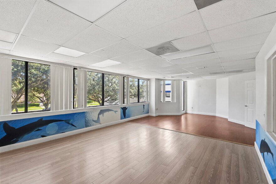 More Photos Of 3201 Griffin Rd, Fort Lauderdale Loft Creative Space For Lease