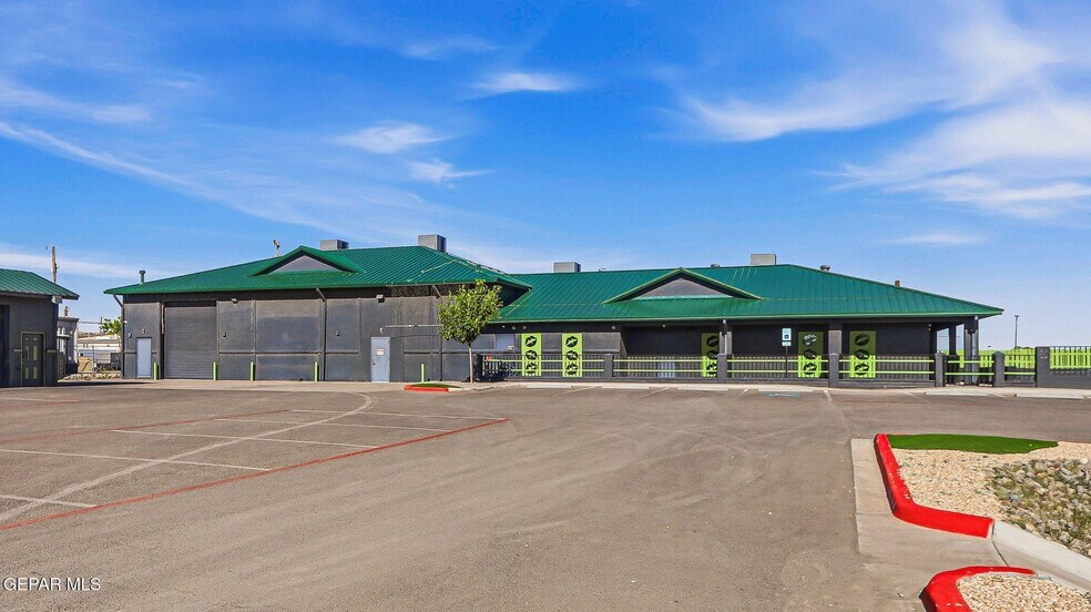 More Photos Of , Sunland Park Flex For Sale